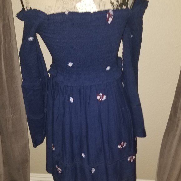 Free People Dresses & Skirts - Free People off the Shoulder, Wide Sleeve Mini